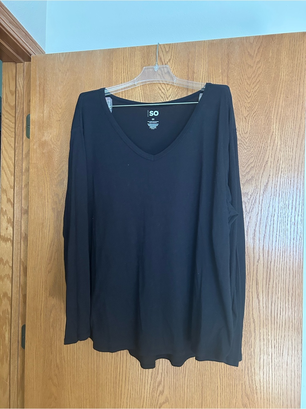 SO Black Long Sleeve V-Neck Top